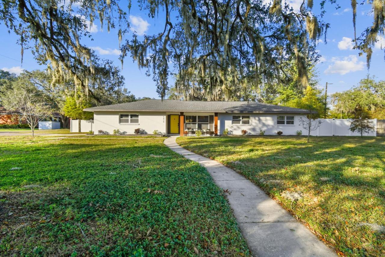 Plush Sheets, Games!, Huge Backyard, Massage Chair Tampa Buitenkant foto